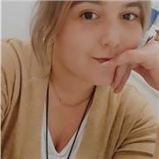 Graduada en Administración y dirección de empresas con experiencia en clases particulares tanto en alumnos de secundaria y bachillerato